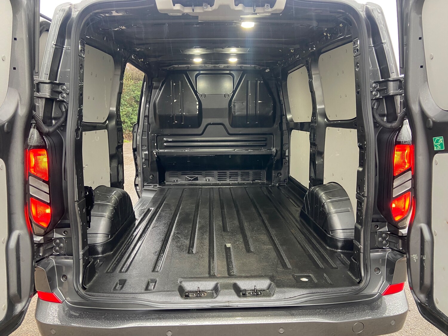 Used Ford Transit Custom 2024 for sale - 77195780: Photo 11