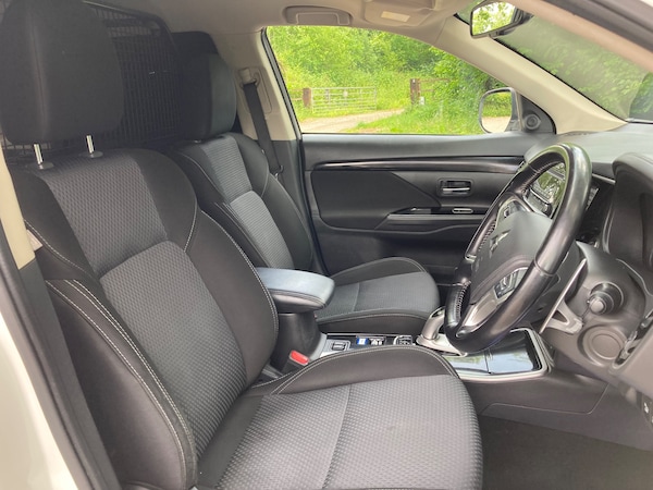 Used Mitsubishi Outlander 2020 for sale - 75130131: Photo 12