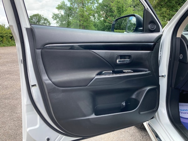 Used Mitsubishi Outlander 2020 for sale - 75130131: Photo 21