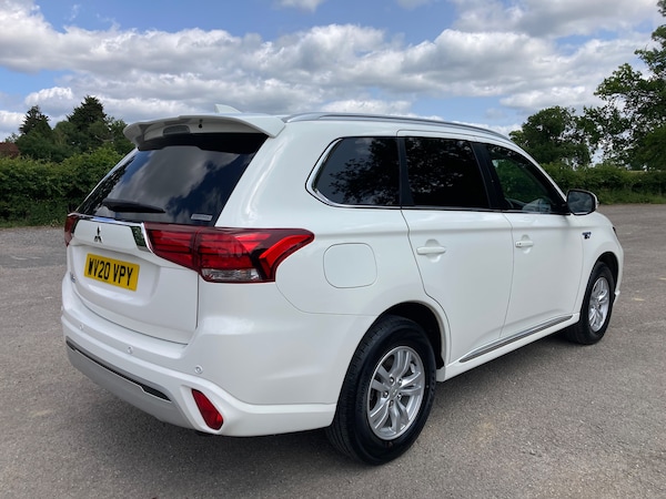 Used Mitsubishi Outlander 2020 for sale - 75130131: Photo 3