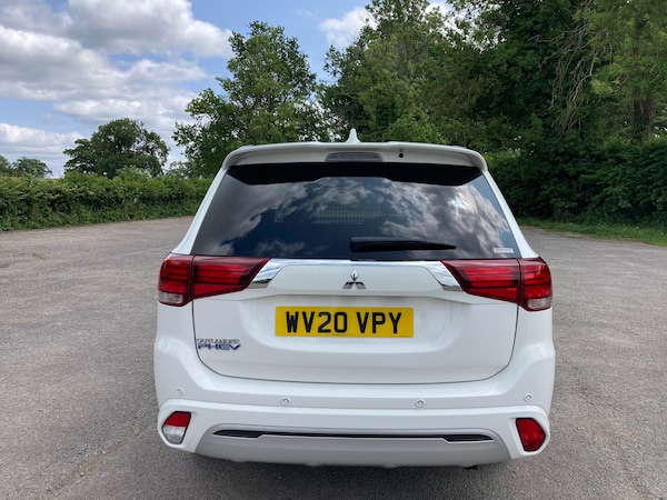 Used Mitsubishi Outlander 2020 for sale - 75130131: Photo 4