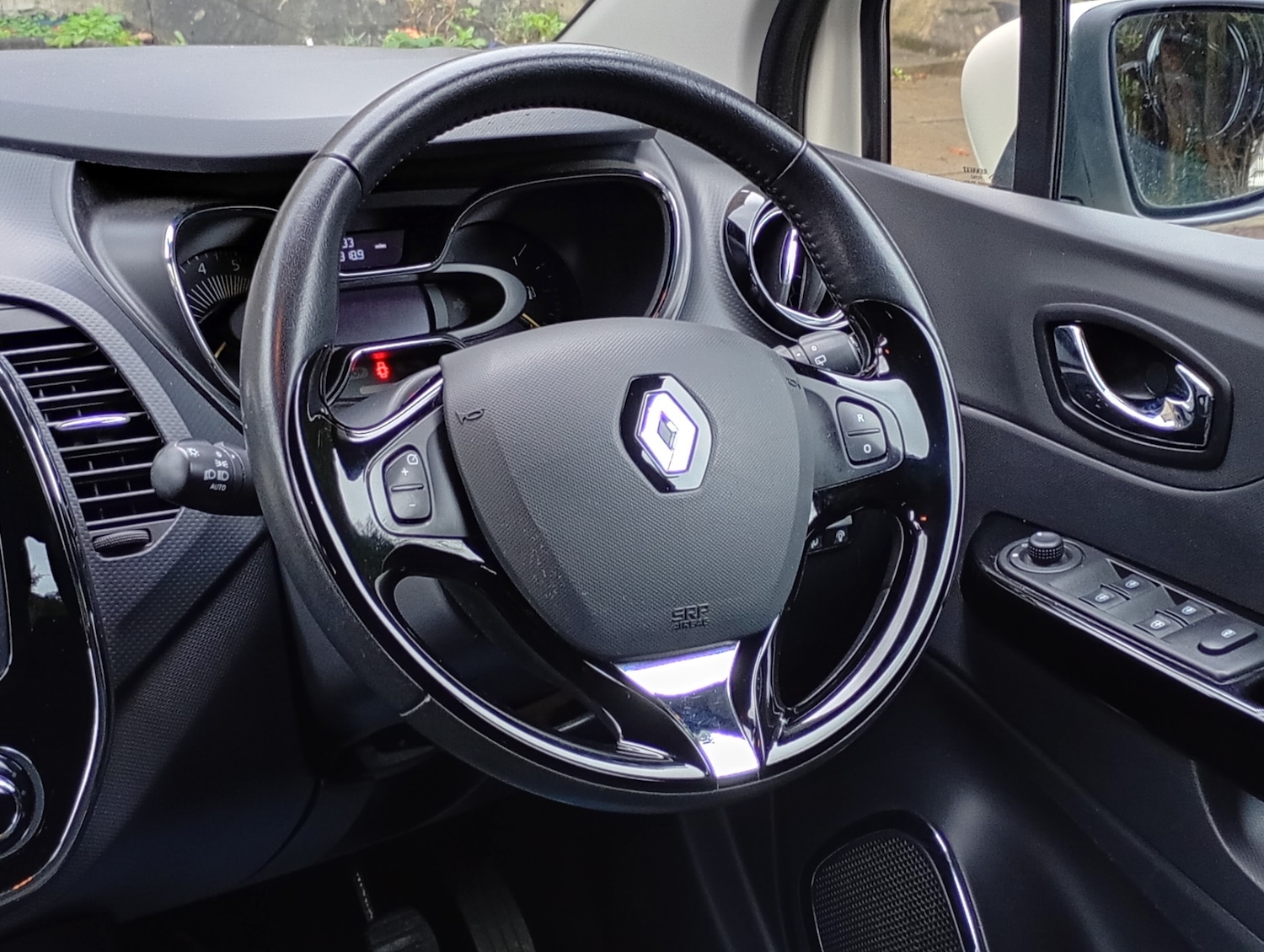 Used Renault Captur 2015 for sale - 77187260: Photo 10