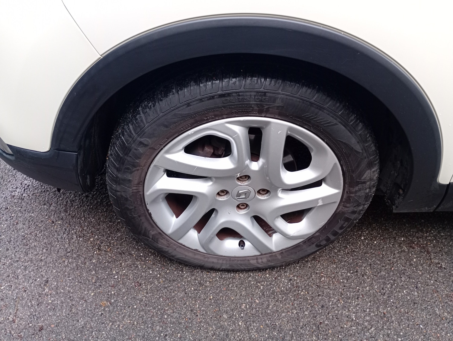 Used Renault Captur 2015 for sale - 77187260: Photo 5