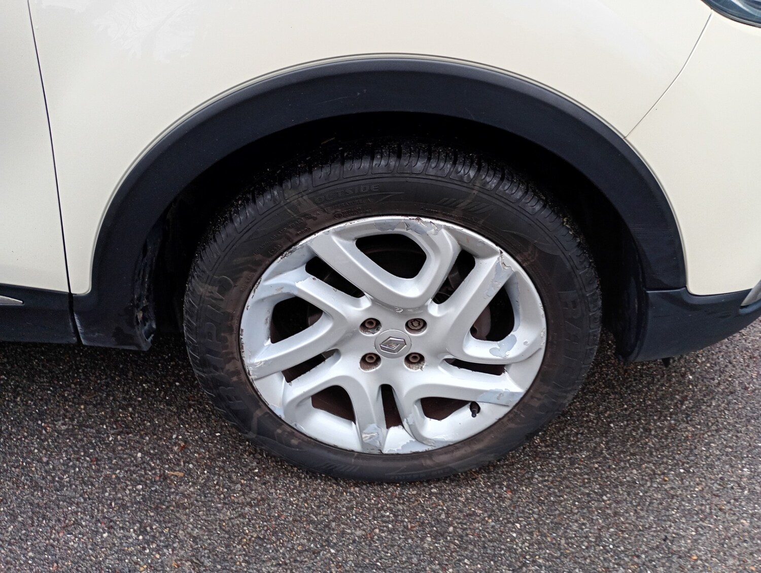 Used Renault Captur 2015 for sale - 77187260: Photo 7