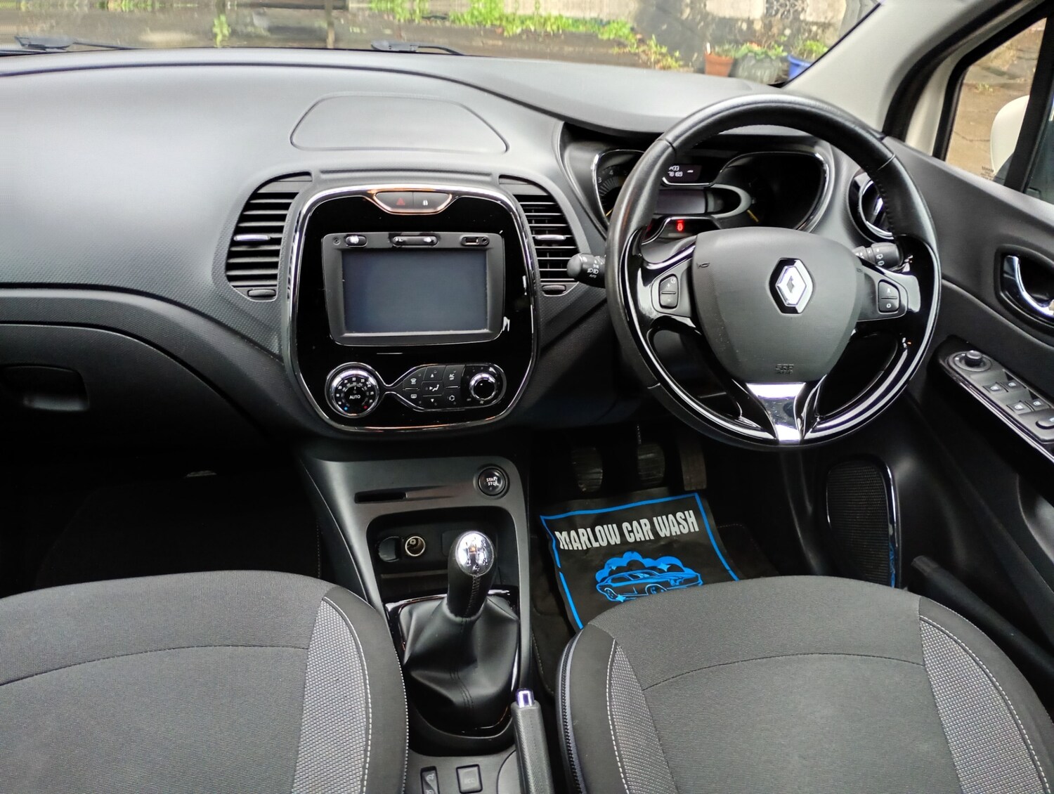 Used Renault Captur 2015 for sale - 77187260: Photo 9