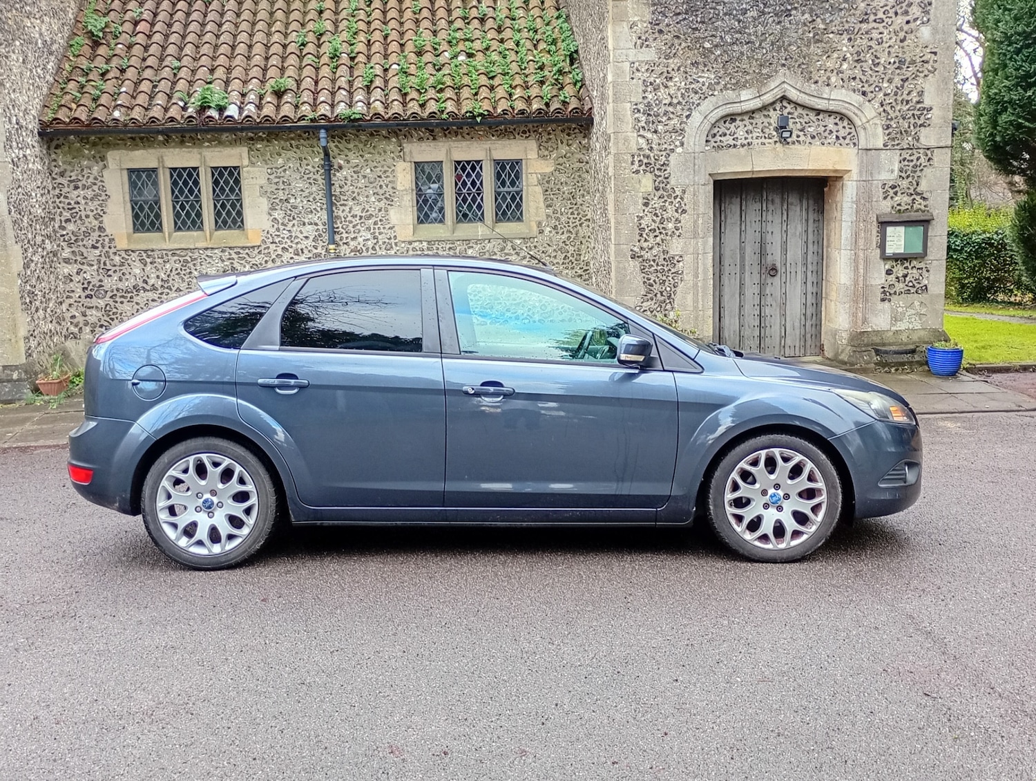Used Ford Focus 2010 for sale - 77187269: Photo 5