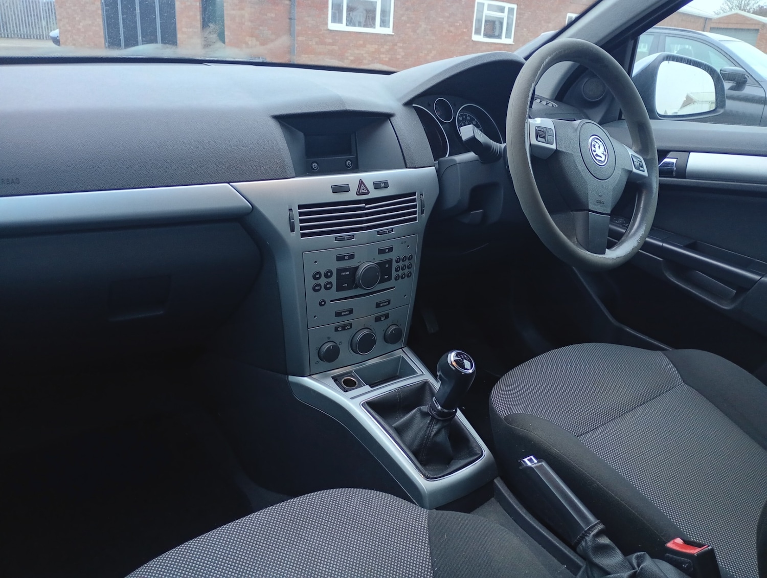 Used Vauxhall Astra 2010 for sale - 77329304: Photo 4