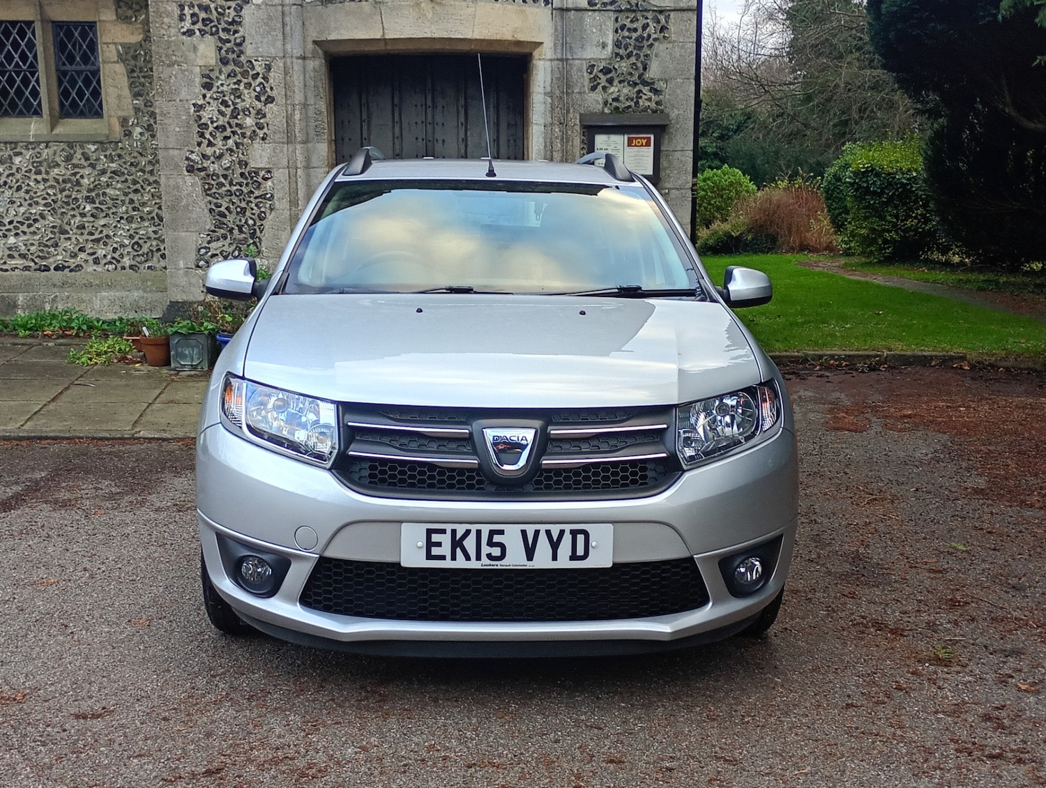 Used Dacia Logan MCV 2015 for sale - 76924134: Photo 2