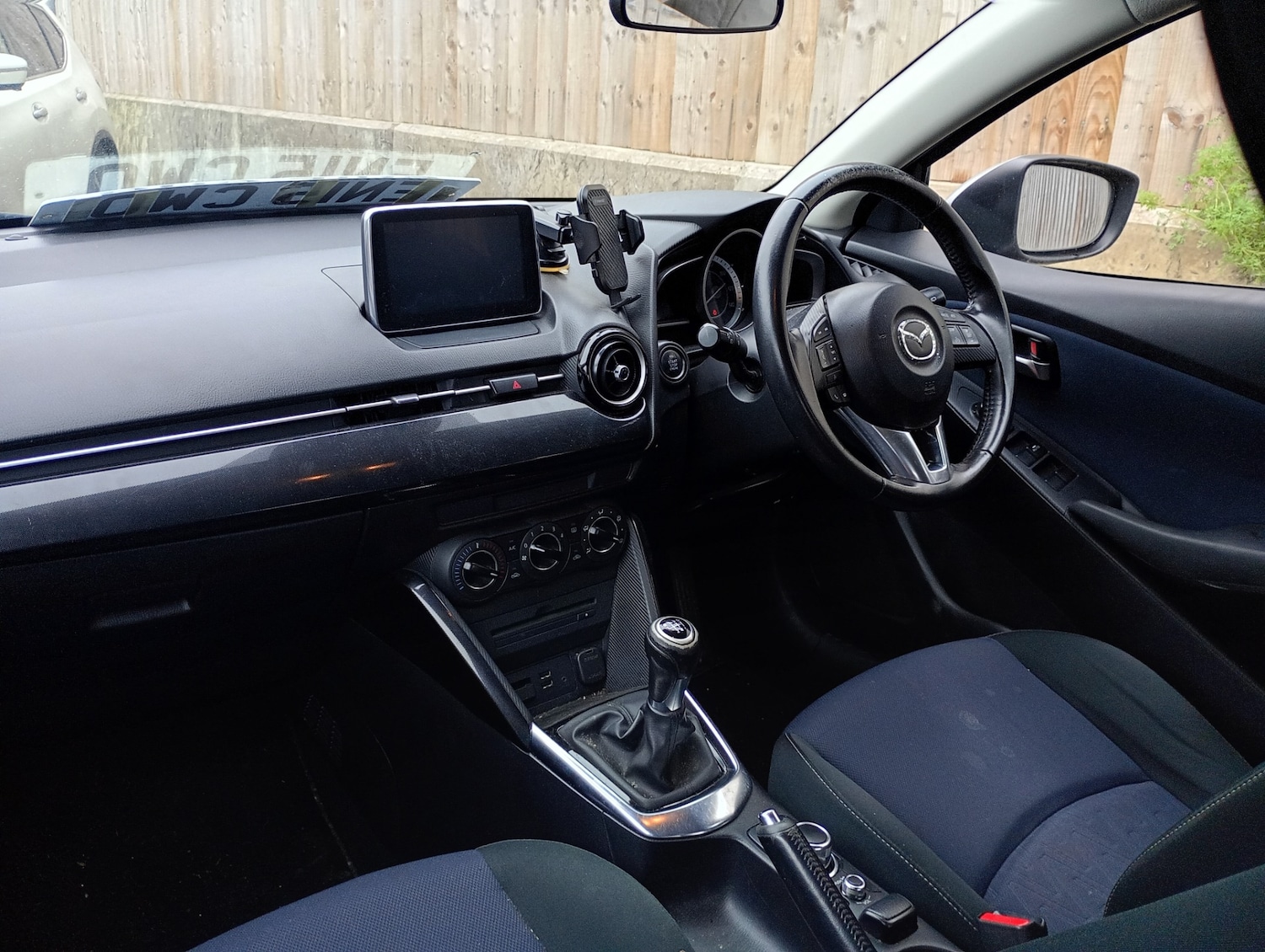 Used Mazda Mazda2 2015 for sale - 77187096: Photo 5