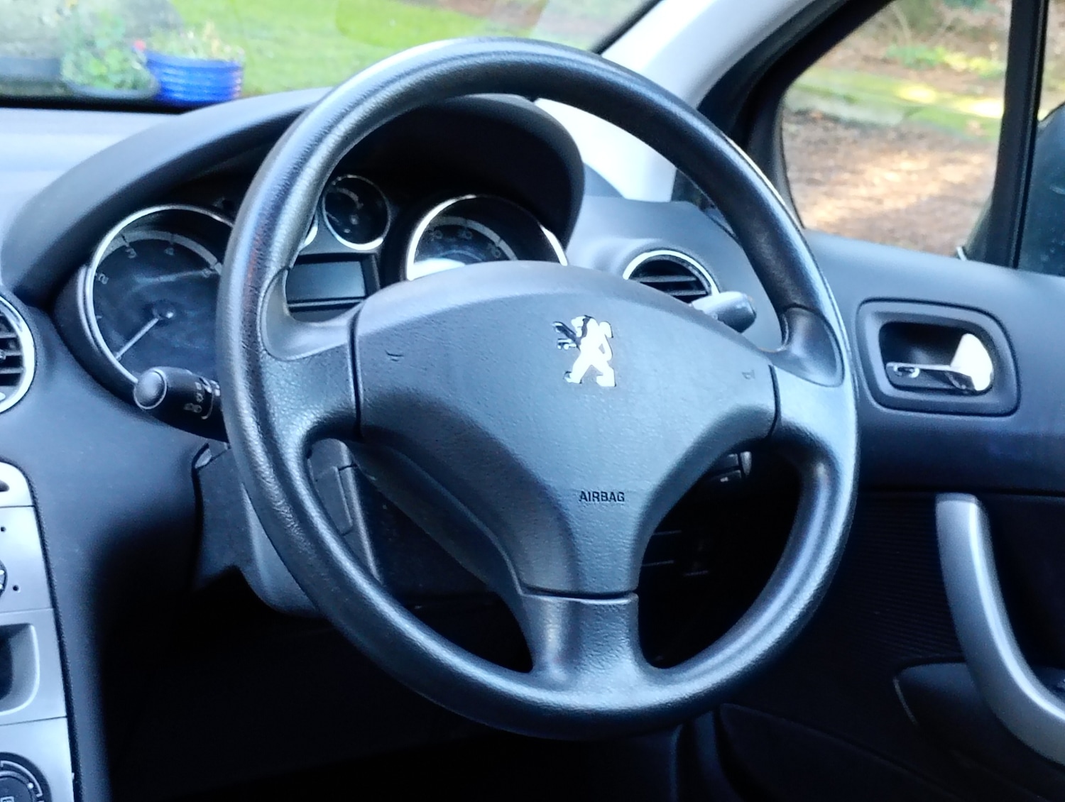 Used Peugeot 308 2011 for sale - 77129696: Photo 16