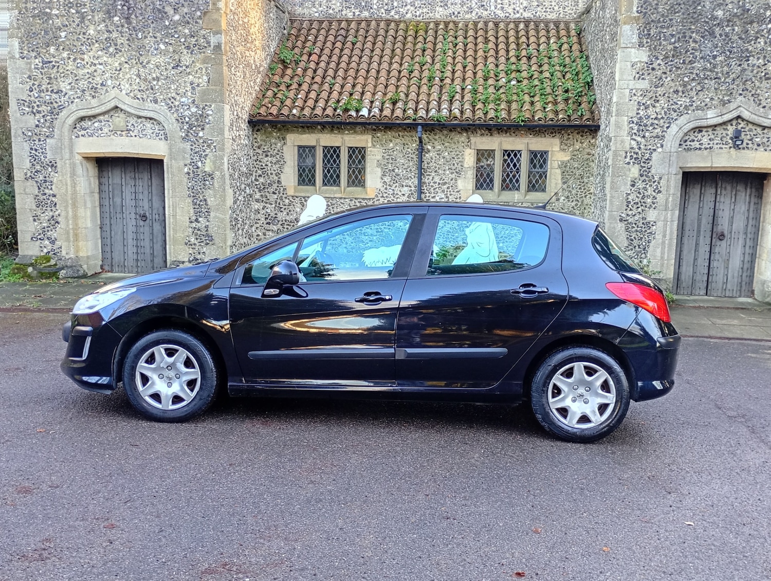 Used Peugeot 308 2011 for sale - 77129696: Photo 4