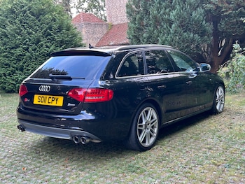 Used Audi A4 2011 for sale - 75701539: Photo