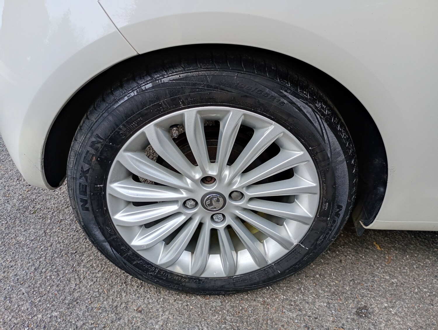 Used Vauxhall ADAM 2015 for sale - 78169158: Photo 11