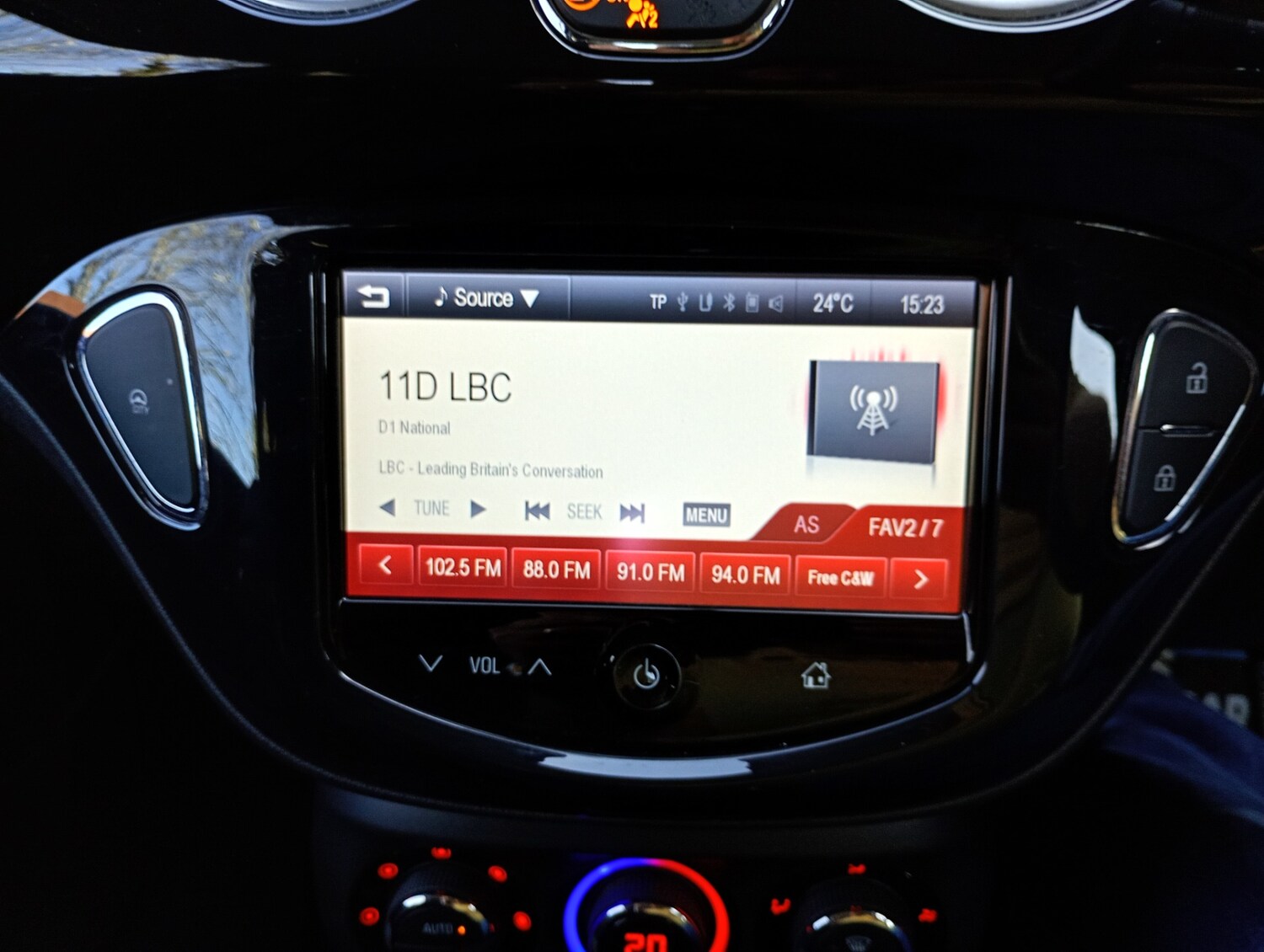 Used Vauxhall ADAM 2015 for sale - 78169158: Photo 23