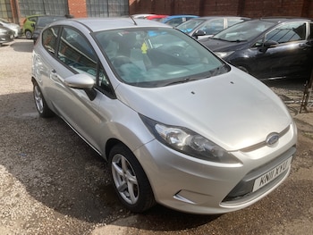 Used Ford Fiesta 2011 for sale - 76016675: Photo