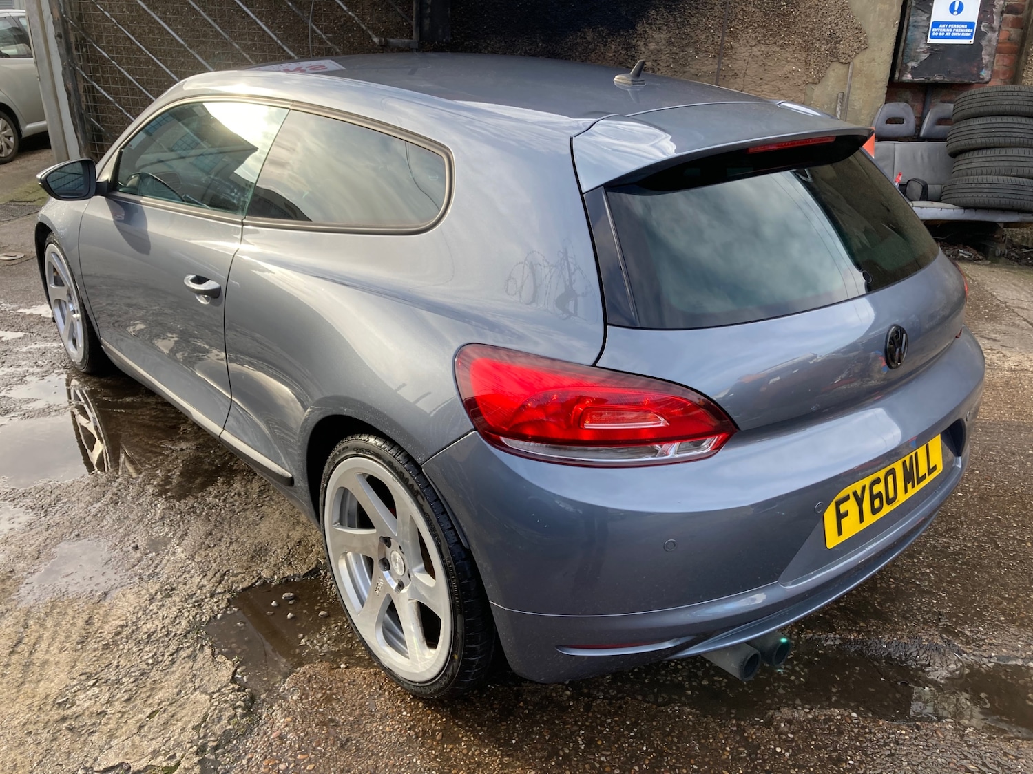 Used Volkswagen Scirocco 2010 for sale - 77261211: Photo 6