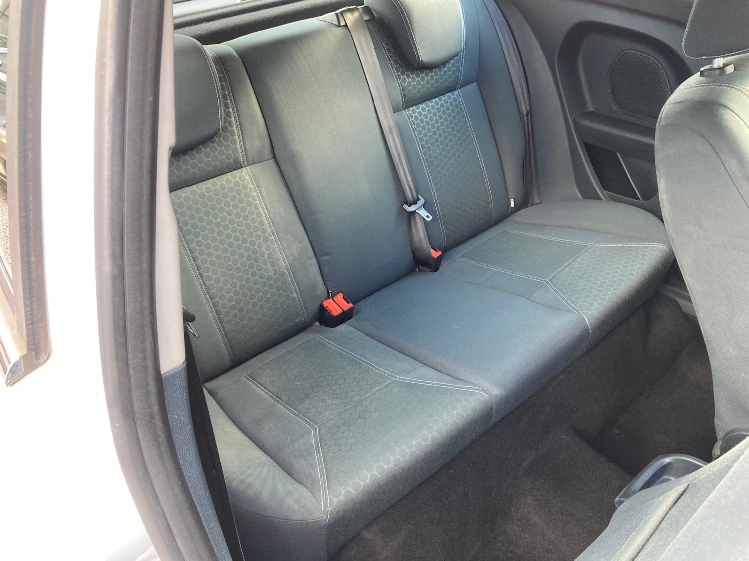 Used Ford Fiesta 2012 for sale - 76325883: Photo 8