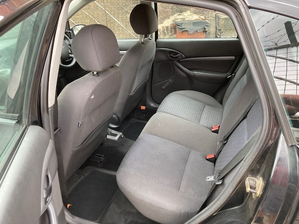 Used Ford Focus 2005 for sale - 76102228: Photo 10