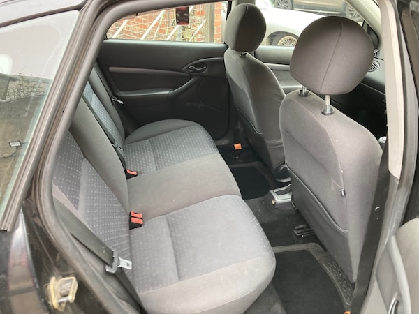 Used Ford Focus 2005 for sale - 76102228: Photo 8