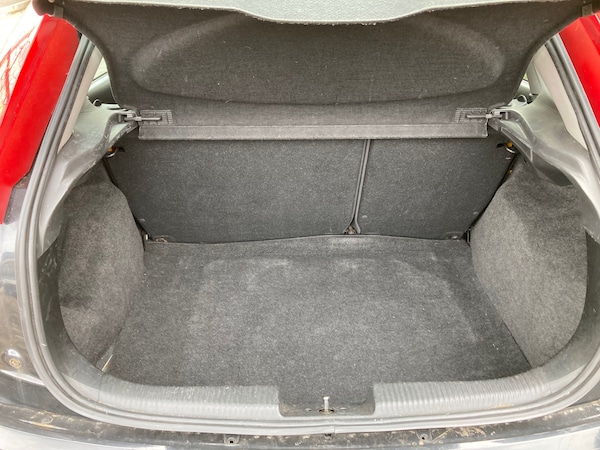Used Ford Focus 2005 for sale - 76102228: Photo 9