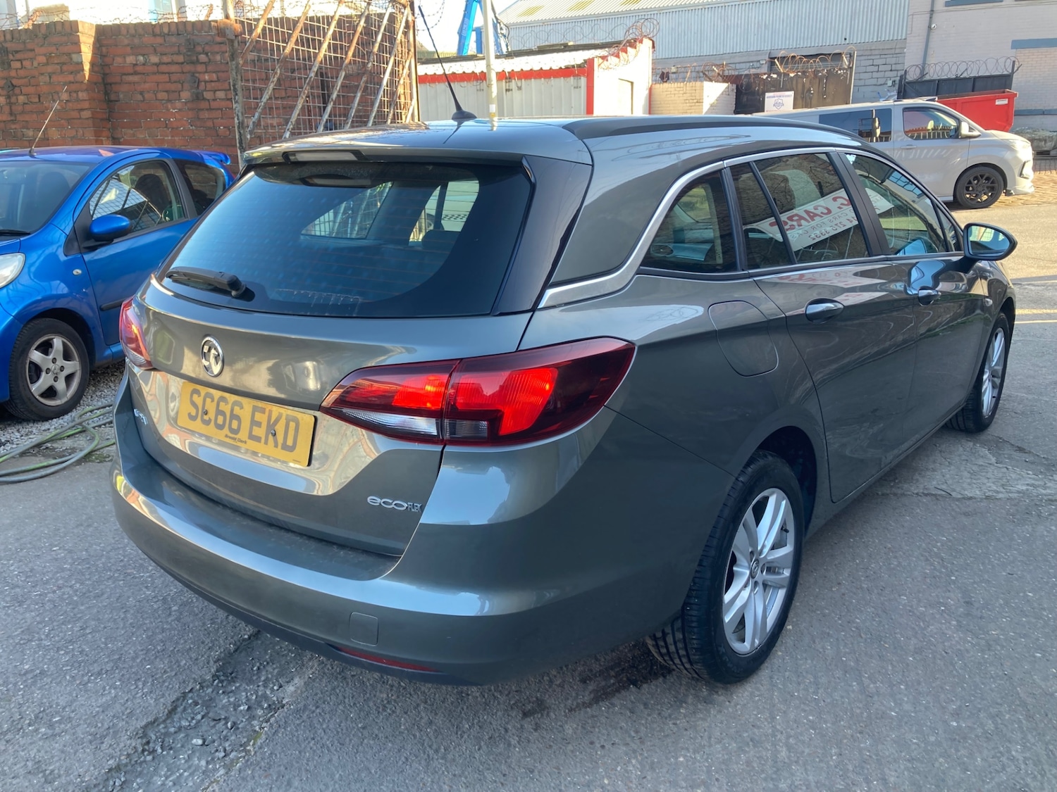 Used Vauxhall Astra 2017 for sale - 77918052: Photo 4