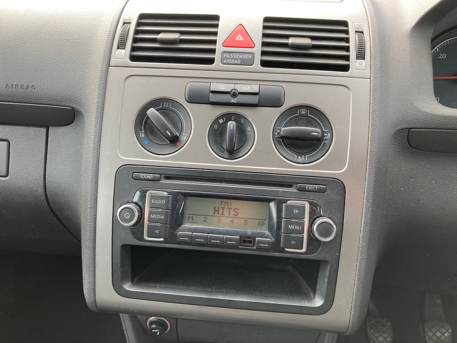 Used Volkswagen Touran 2008 for sale - 78062361: Photo 14