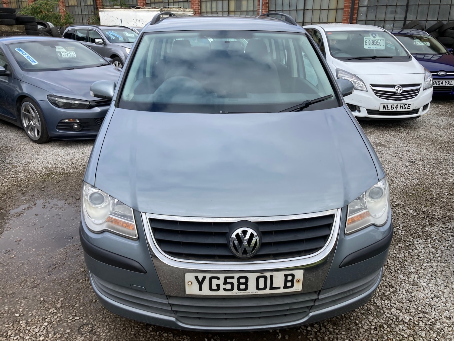 Used Volkswagen Touran 2008 for sale - 78062361: Photo 2