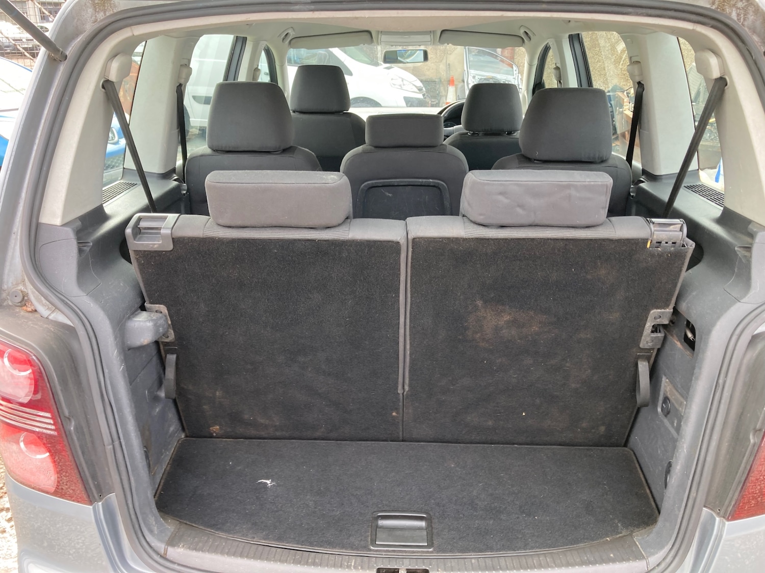 Used Volkswagen Touran 2008 for sale - 78062361: Photo 9