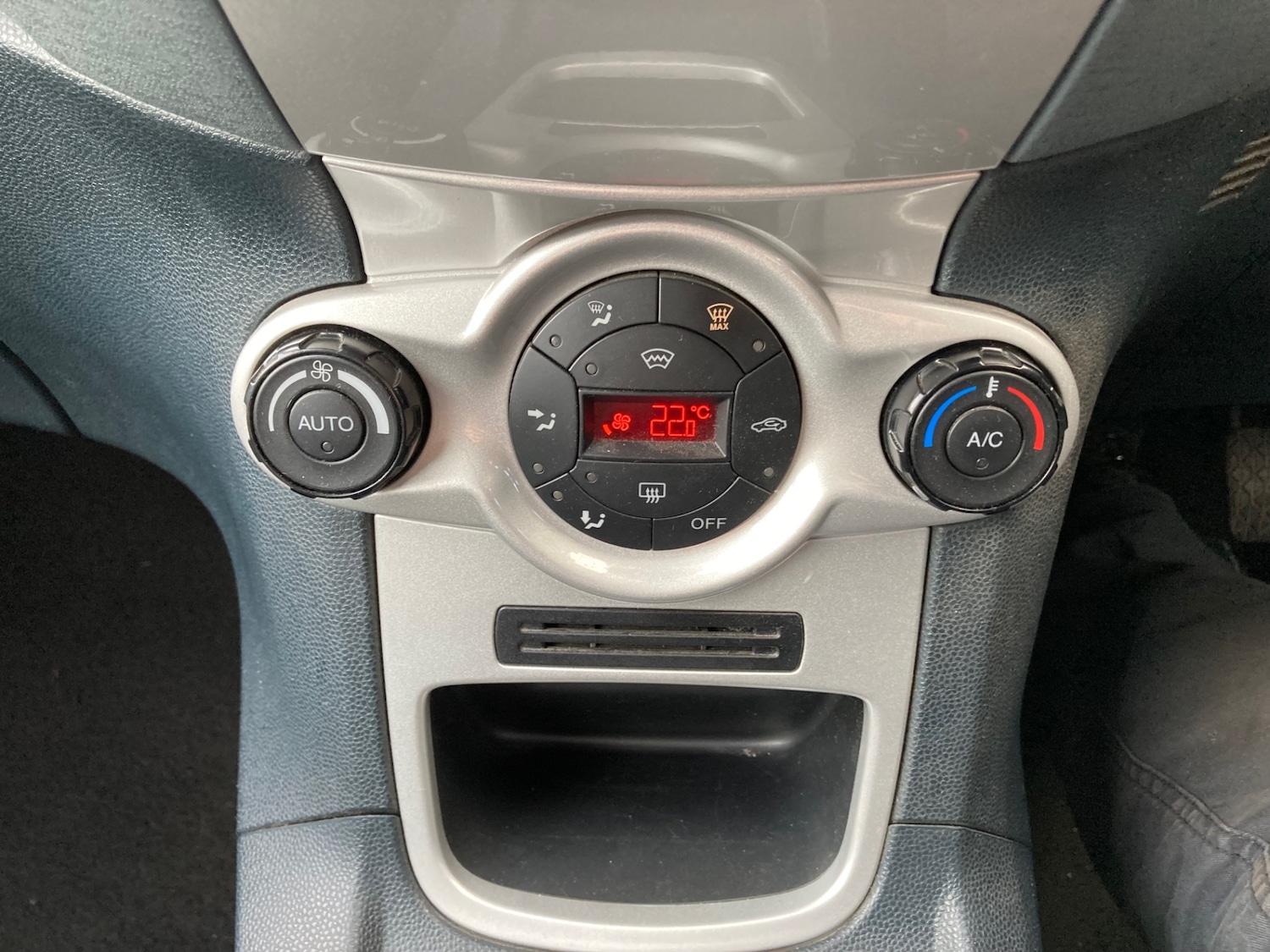 Used Ford Fiesta 2011 for sale - 76800781: Photo 14