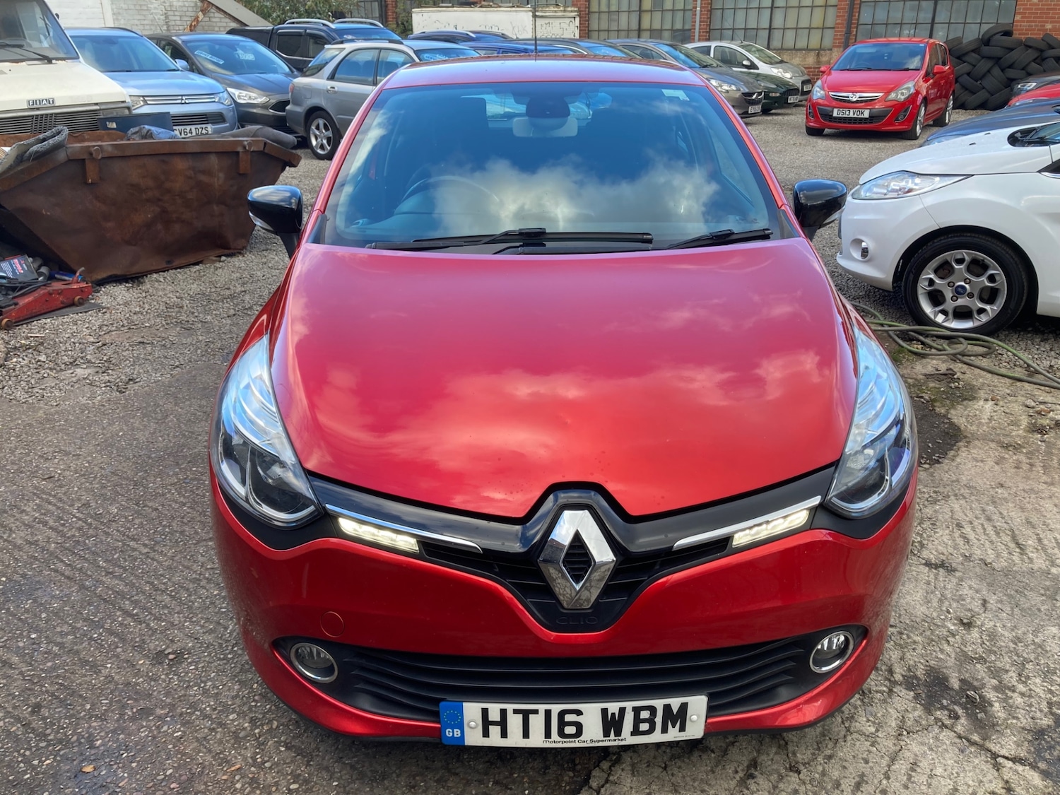 Used Renault Clio 2016 for sale - 76325878: Photo 2