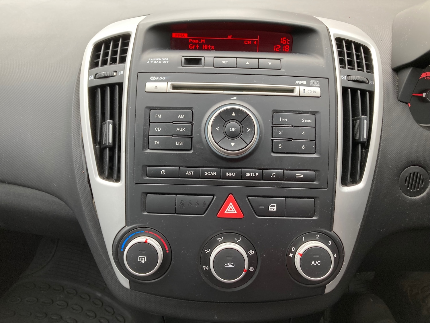 Used Kia Ceed 2009 for sale - 76472066: Photo 12