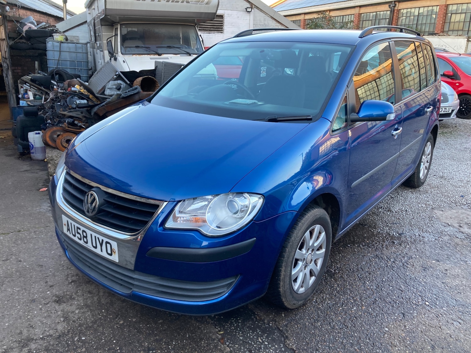 Used Volkswagen Touran 2008 for sale - 76626709: Photo 1