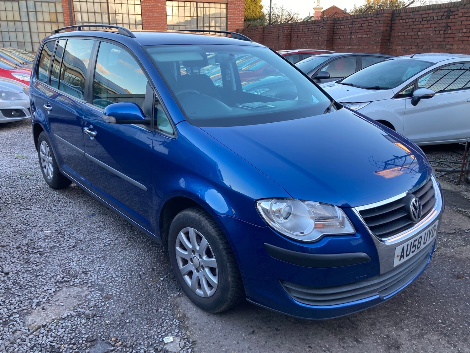 Used Volkswagen Touran 2008 for sale - 76626709: Photo 3