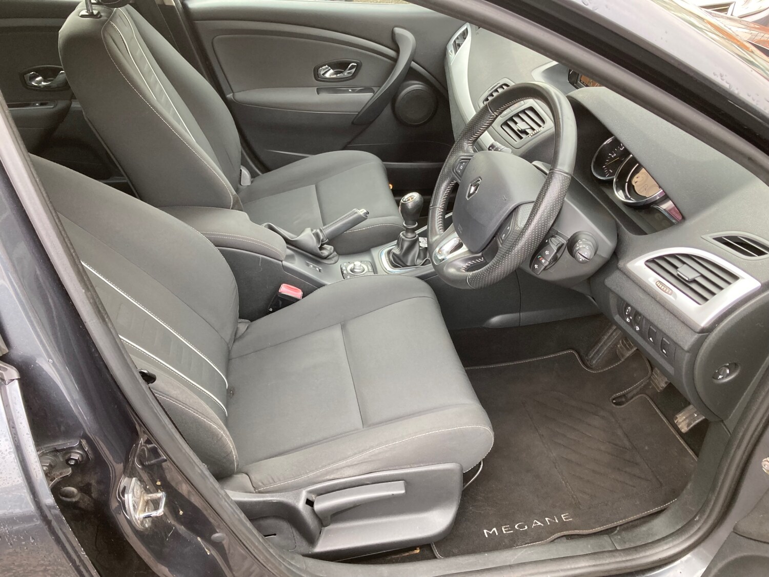 Used Renault Megane 2013 for sale - 77517185: Photo 7