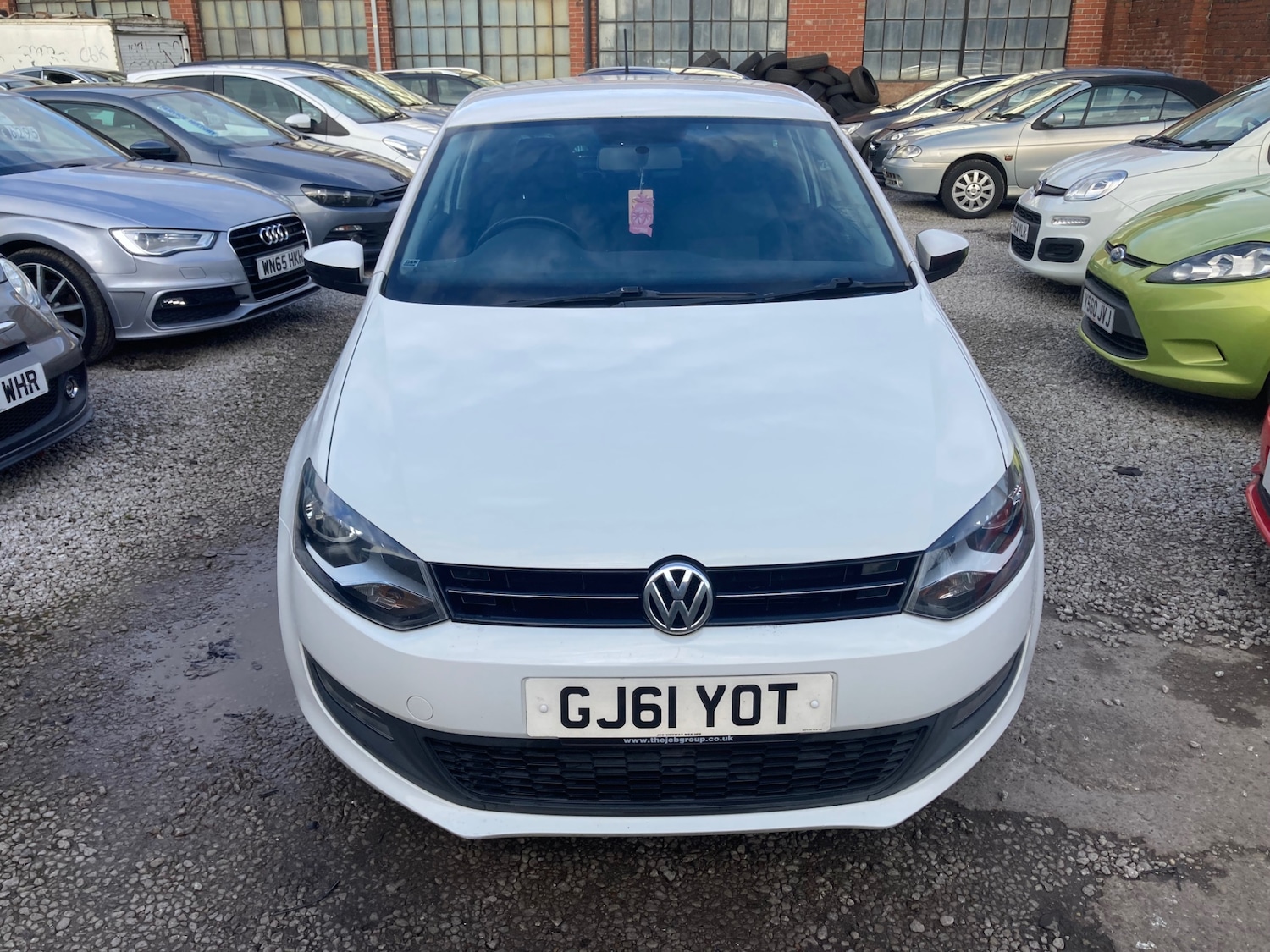 Used Volkswagen Polo 2011 for sale - 77872938: Photo 2