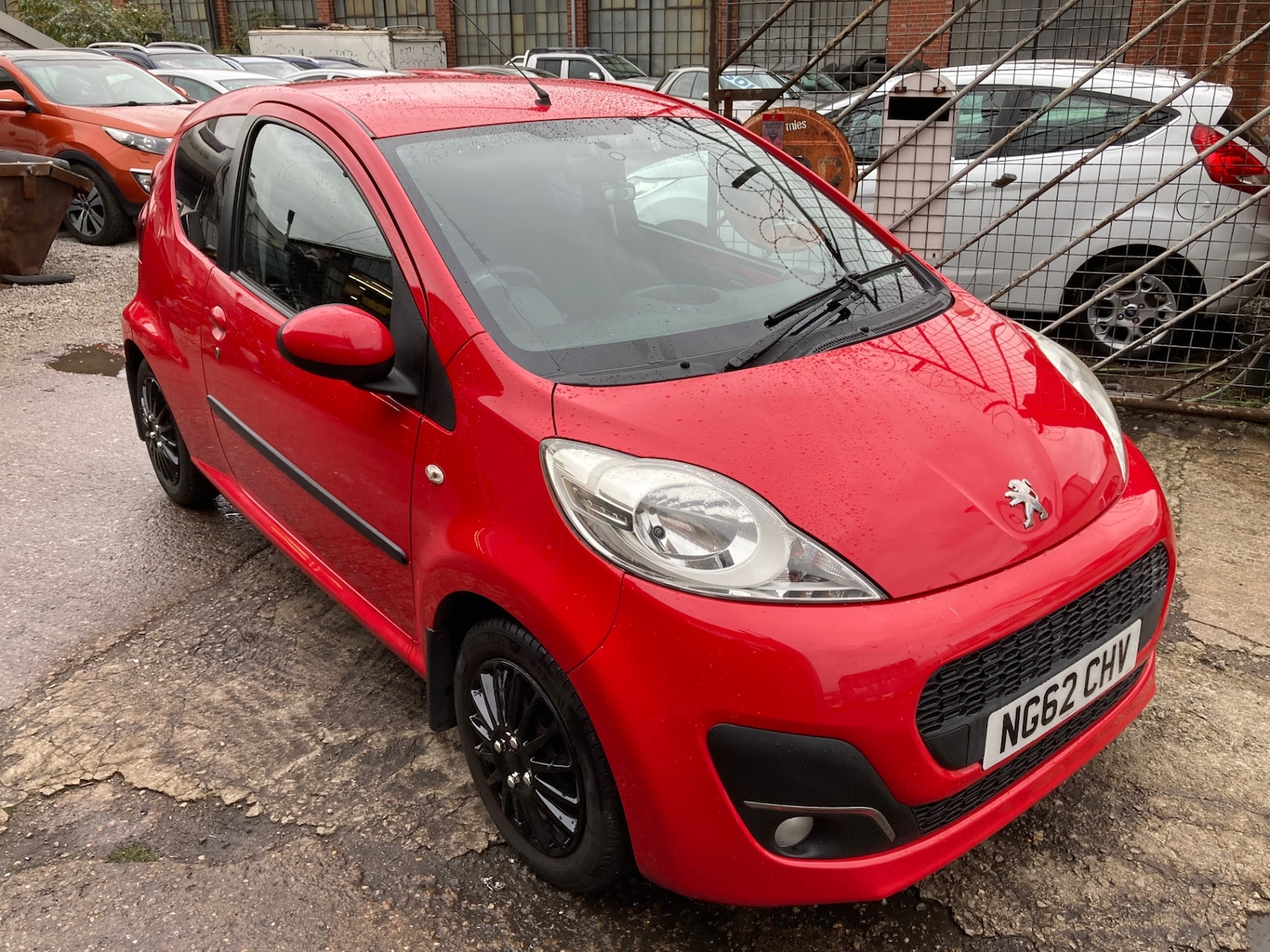 Used Peugeot 107 2013 for sale - 76464742: Photo 3