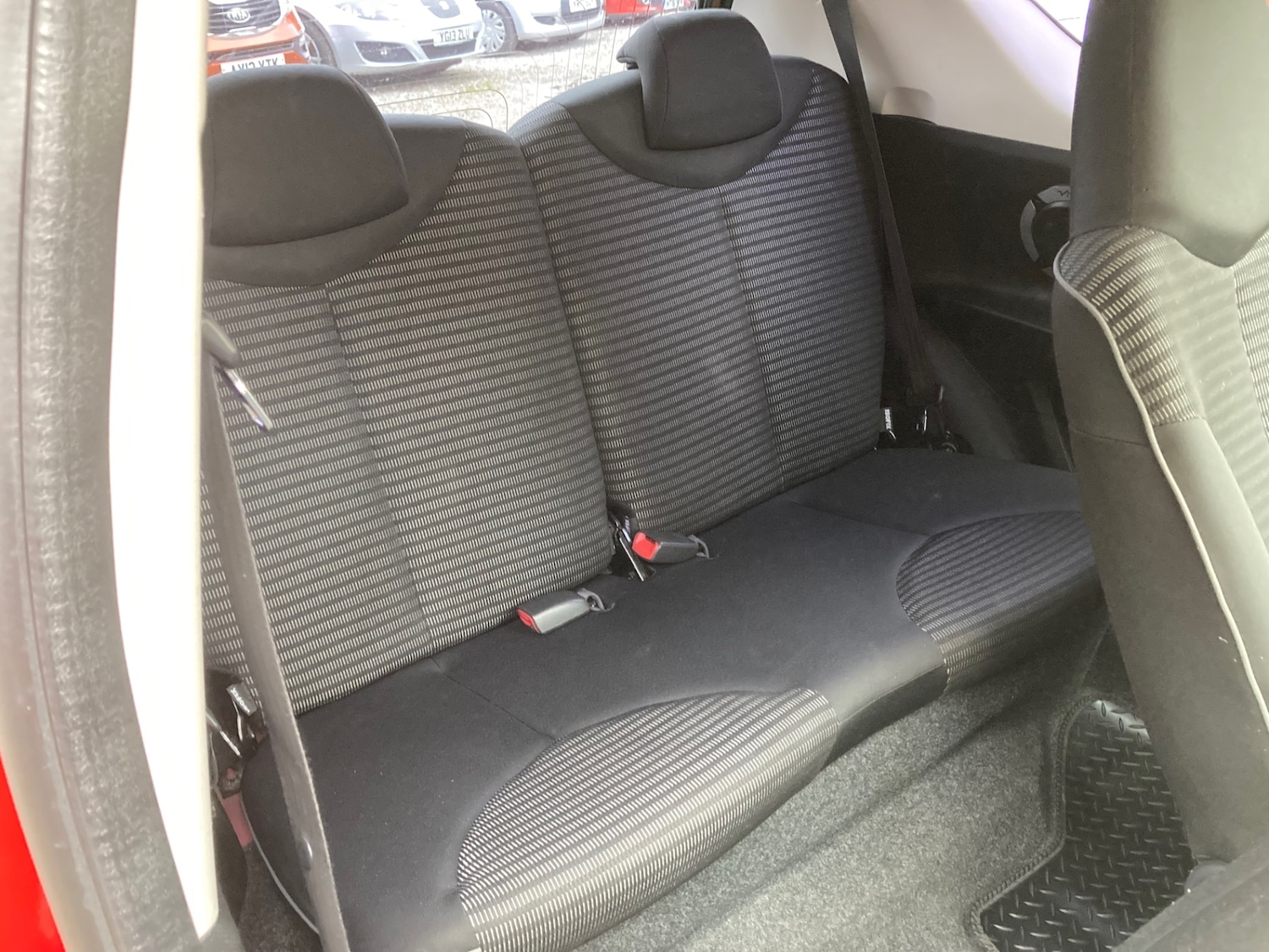 Used Peugeot 107 2013 for sale - 76464742: Photo 8