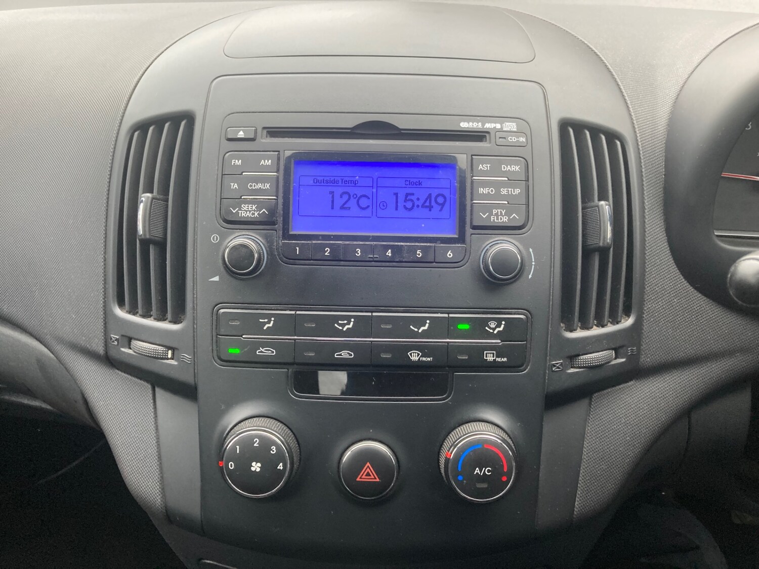 Used Hyundai i30 2011 for sale - 77622334: Photo 13