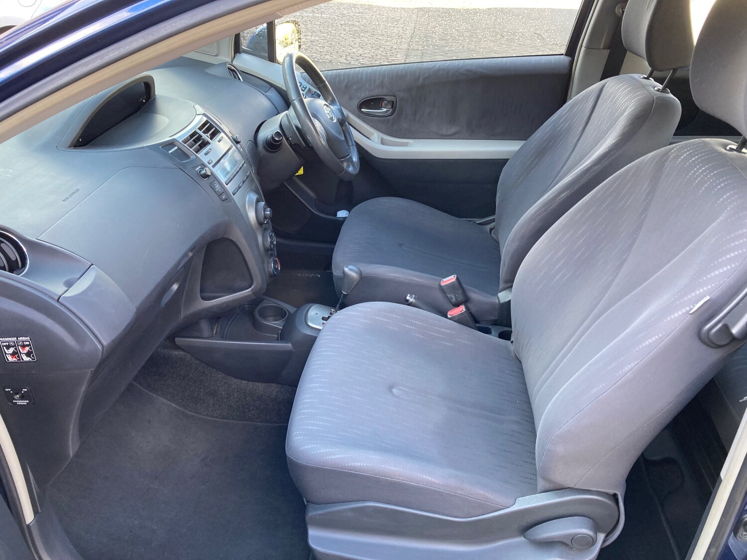 Used Toyota Yaris 2009 for sale - 77872933: Photo 11