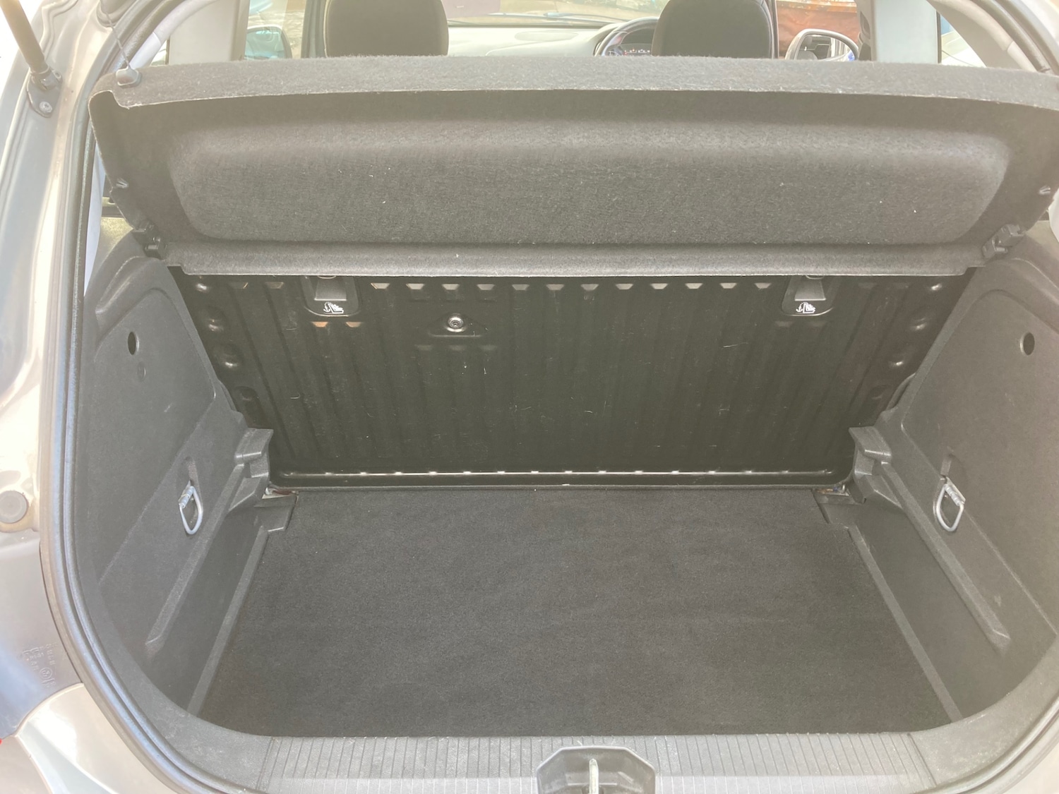 Used Vauxhall Corsa 2015 for sale - 76325094: Photo 9