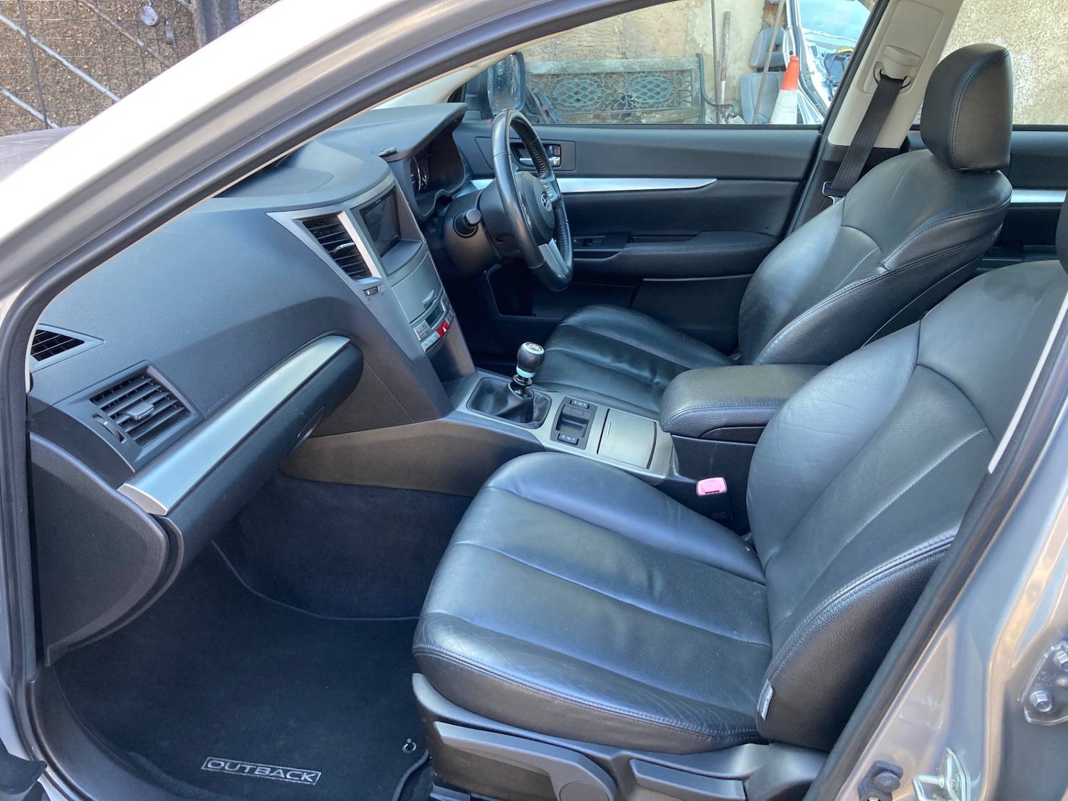 Used Subaru Outback 2011 for sale - 77701952: Photo 13