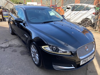 Used Jaguar XF 2015 for sale - 79312937: Photo