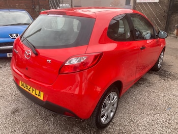 Used Mazda Mazda2 2012 for sale - 76082542: Photo 4