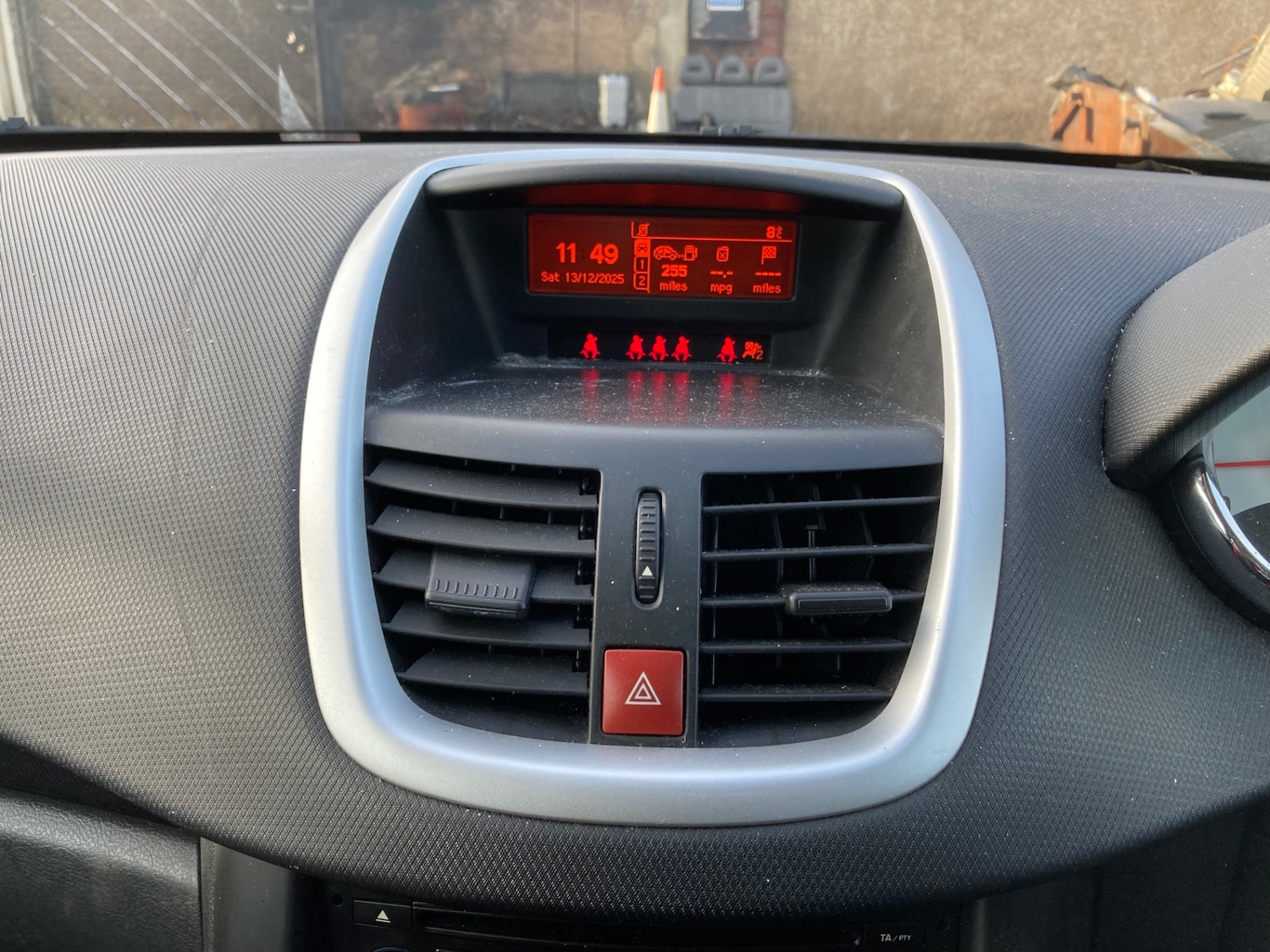 Used Peugeot 207 2010 for sale - 76931483: Photo 12