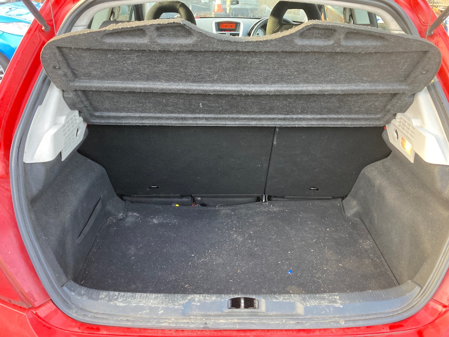 Used Peugeot 207 2010 for sale - 76931483: Photo 9