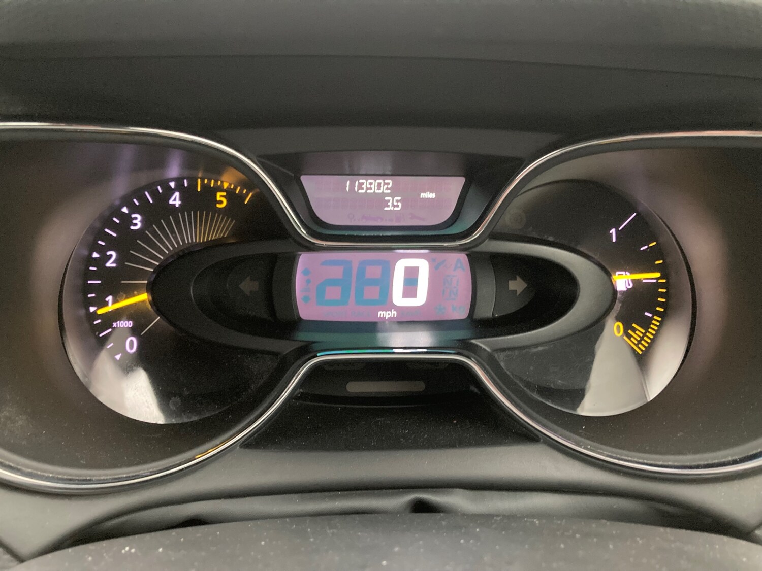 Used Renault Captur 2014 for sale - 77240763: Photo 14