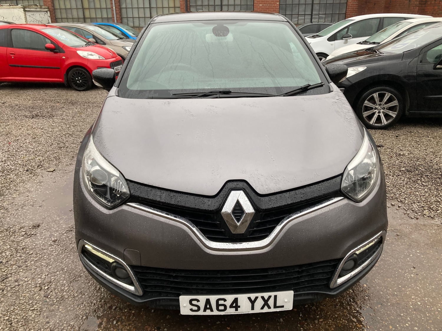 Used Renault Captur 2014 for sale - 77240763: Photo 2