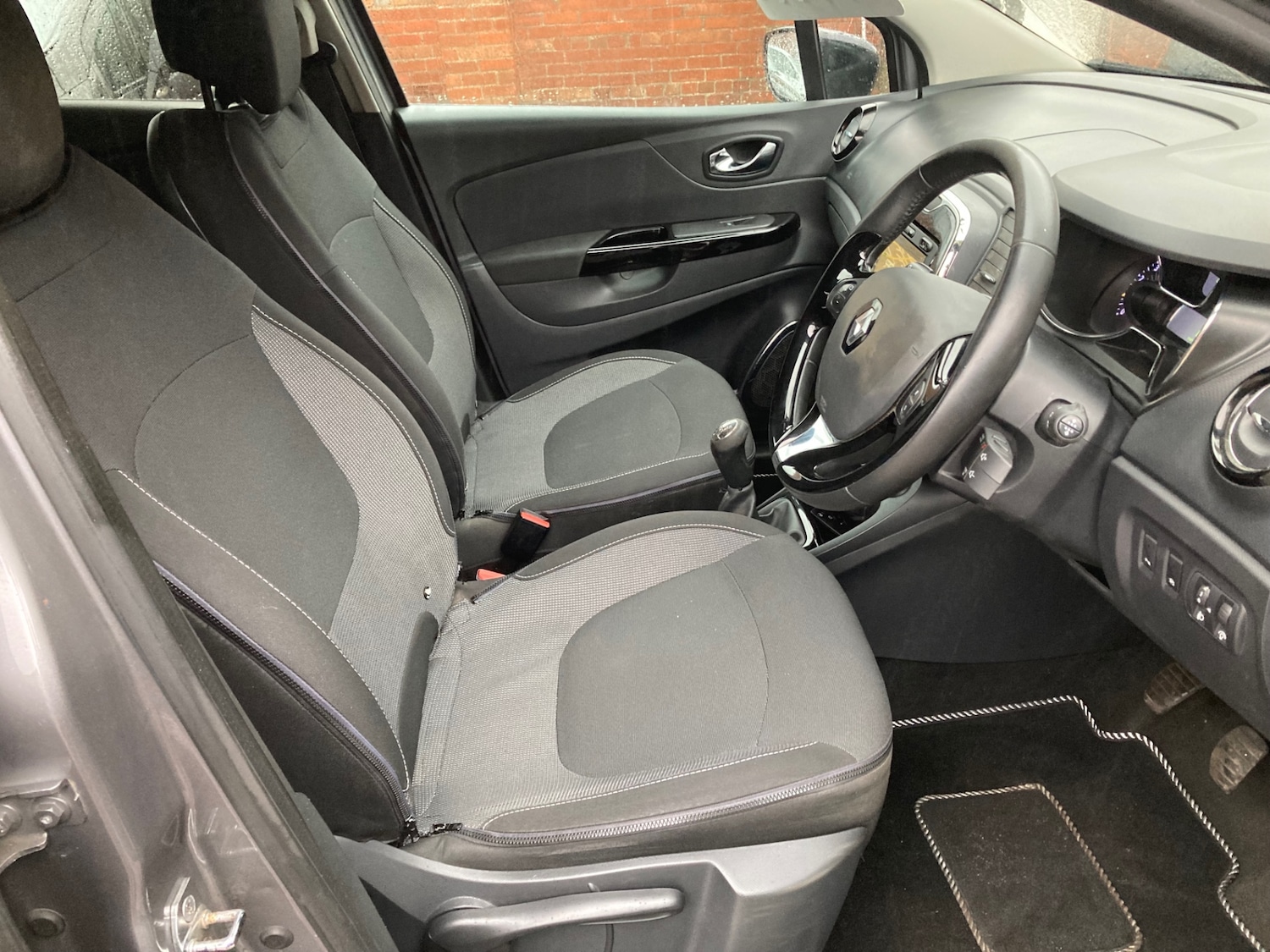 Used Renault Captur 2014 for sale - 77240763: Photo 7