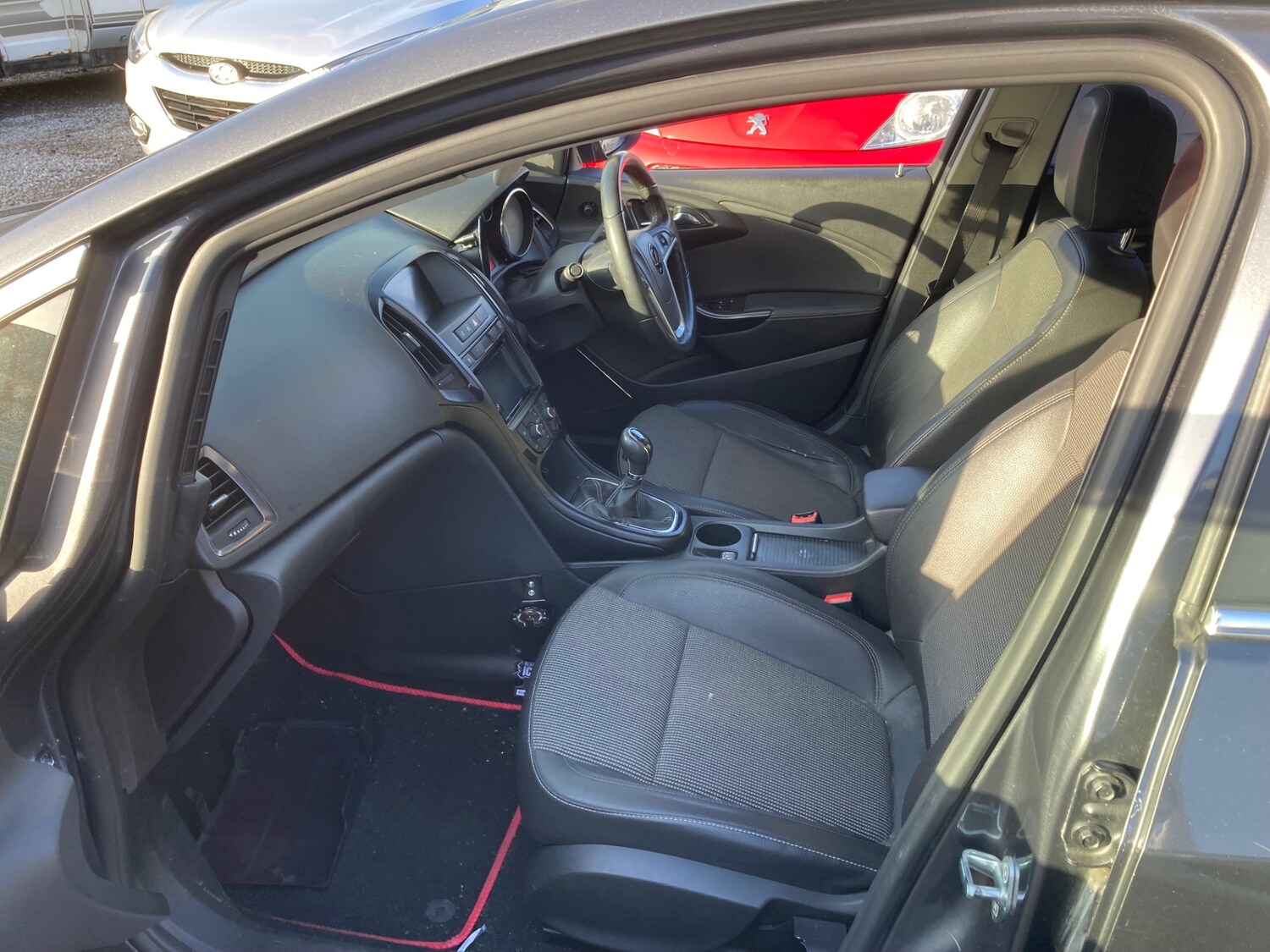 Used Vauxhall Astra 2010 for sale - 77357595: Photo 11