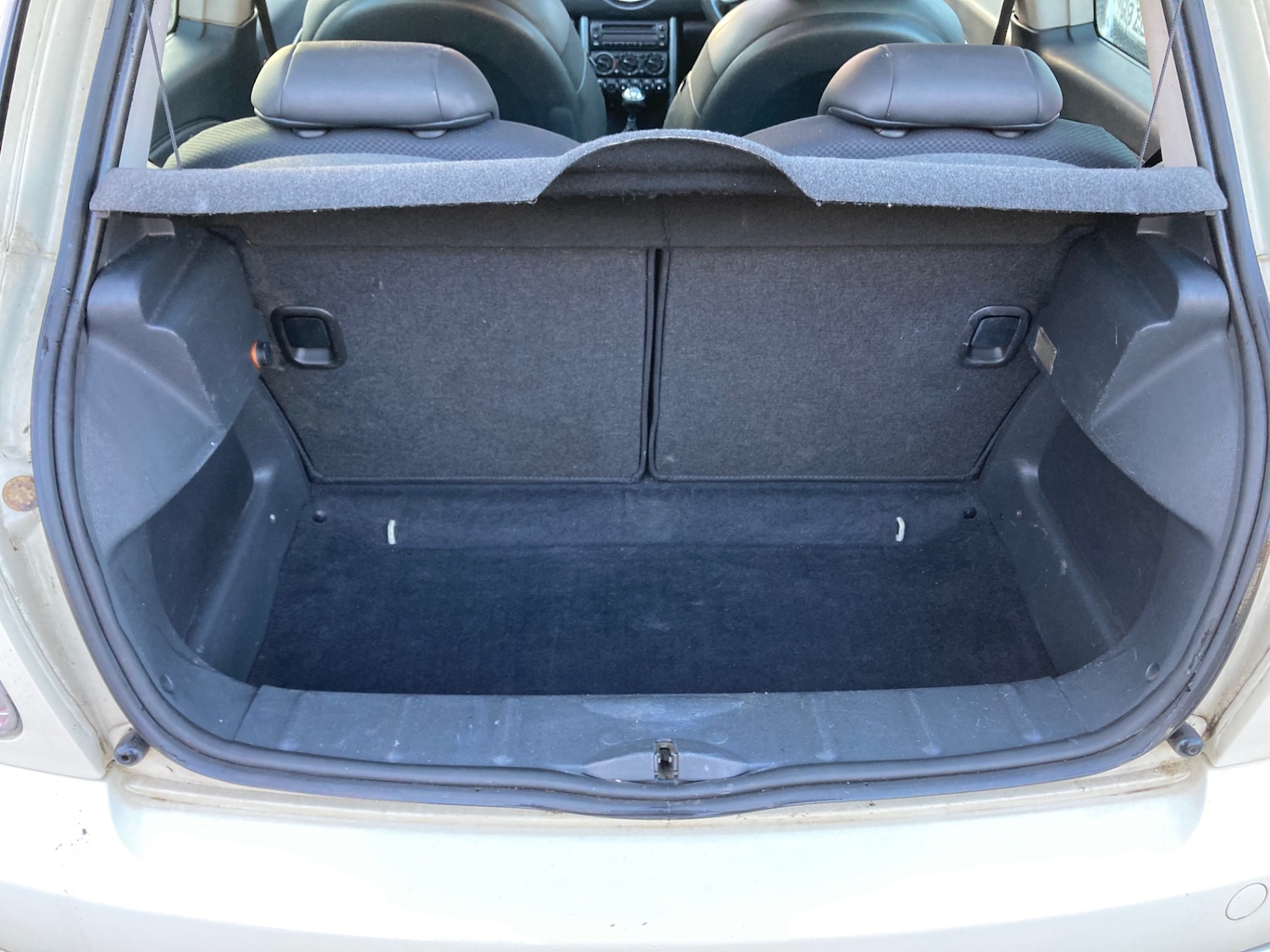 Used MINI Hatch 2005 for sale - 76792659: Photo 10